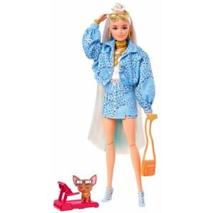 Játékbaba Barbie Extra - Mintás kék szoknya kabáttal