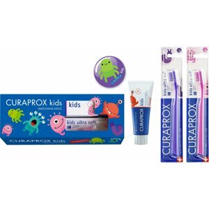 Ajándék szett CURAPROX Kids Limitált kiadás, 2× Kids fogkefe + Fluoridmentes epres fogkrém 60 ml